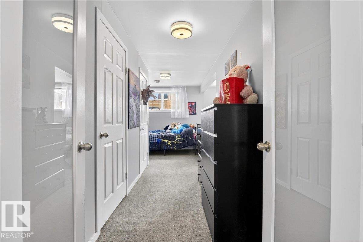 2808 25 ST NW, Edmonton