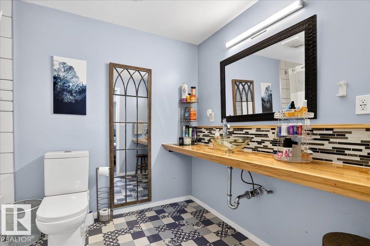 2808 25 ST NW, Edmonton