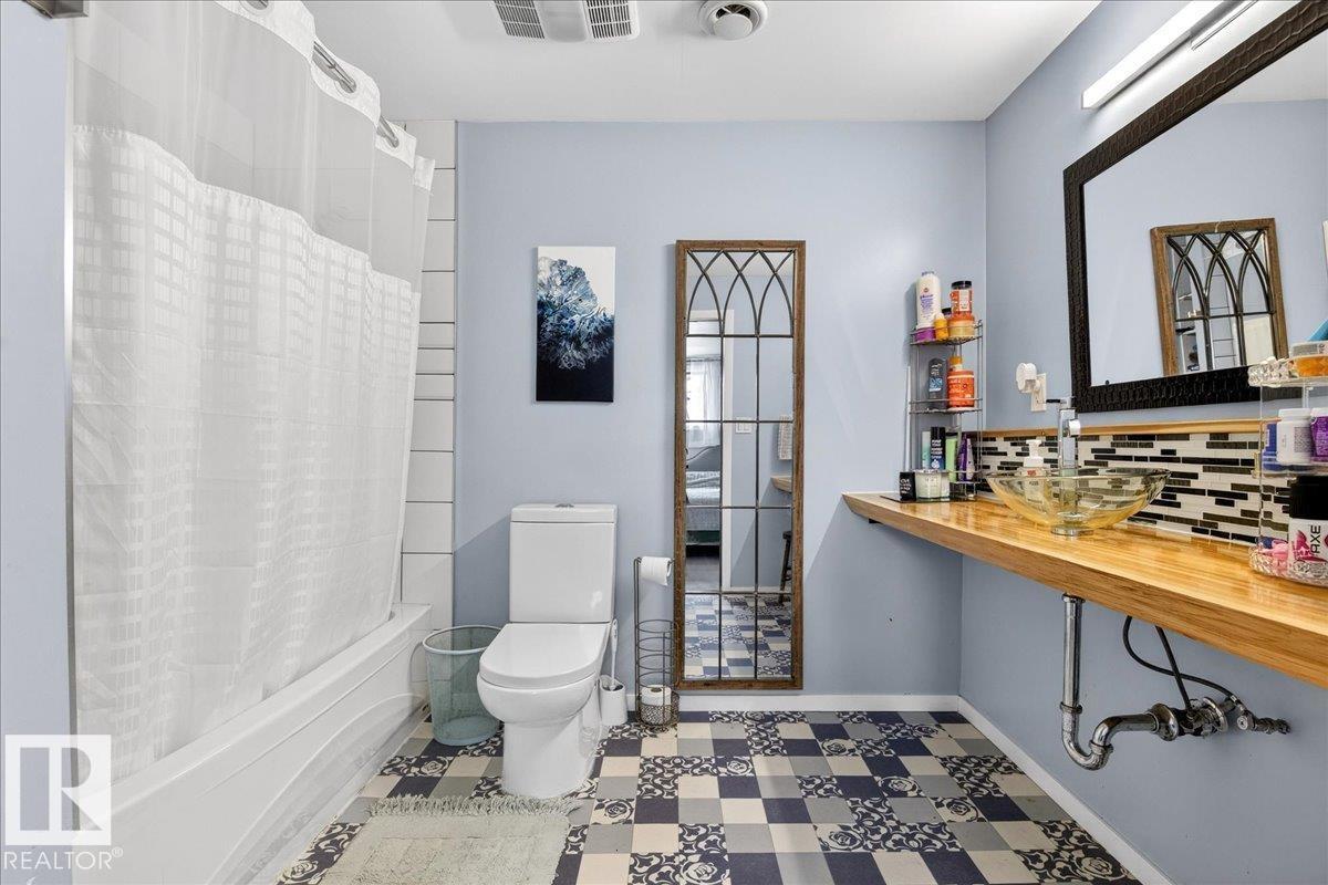 2808 25 ST NW, Edmonton