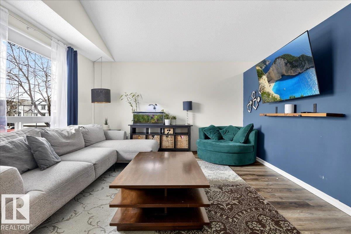 2808 25 ST NW, Edmonton