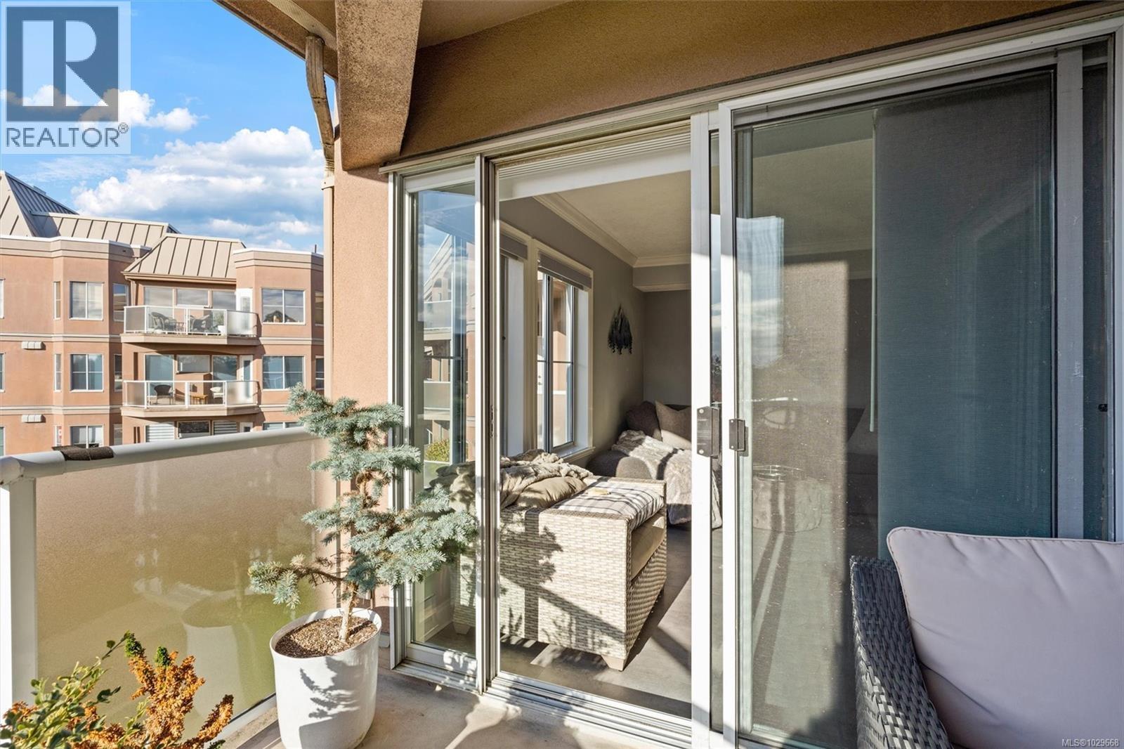 324 405 Quebec St, Victoria