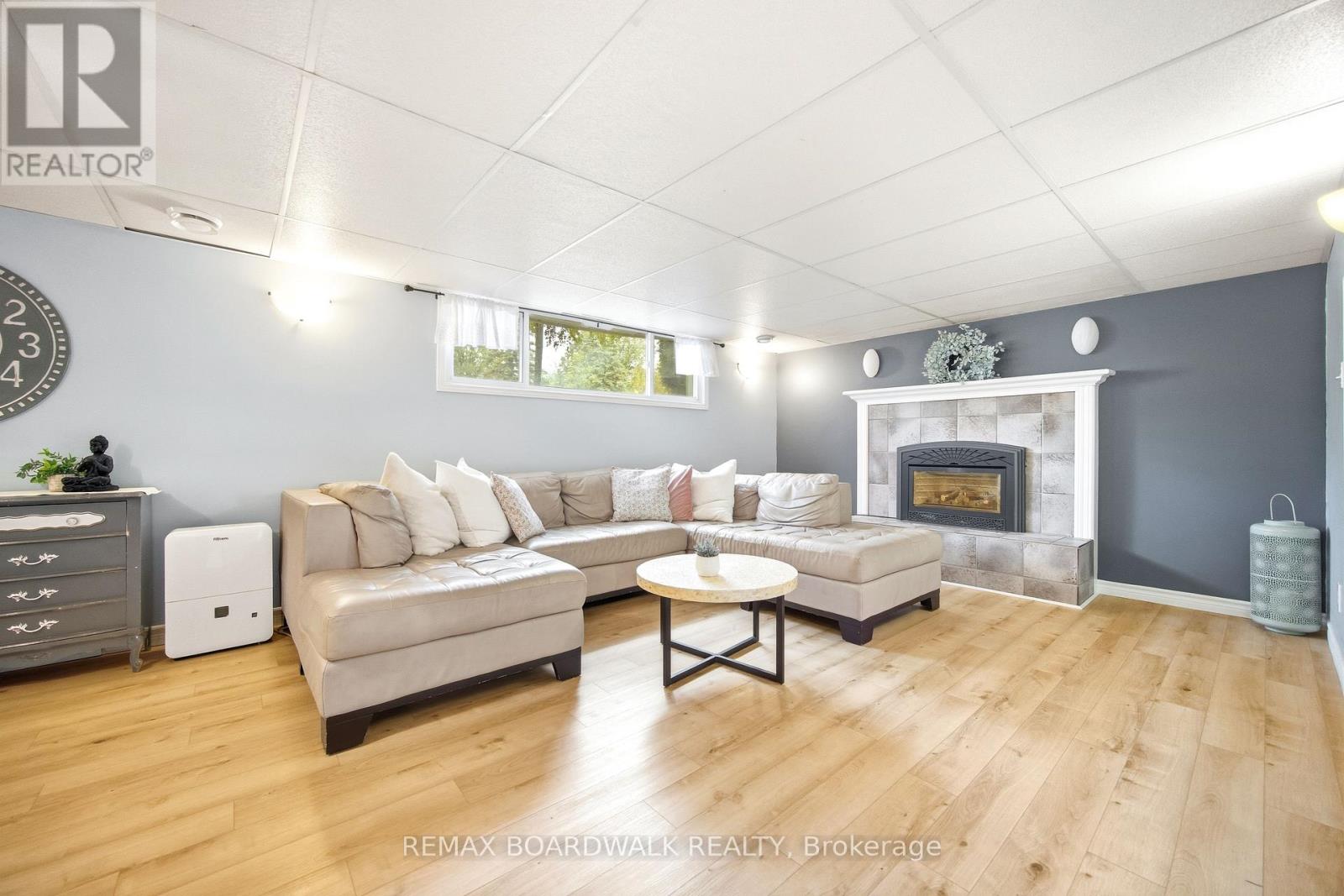 121 STAMFORD DRIVE - 20