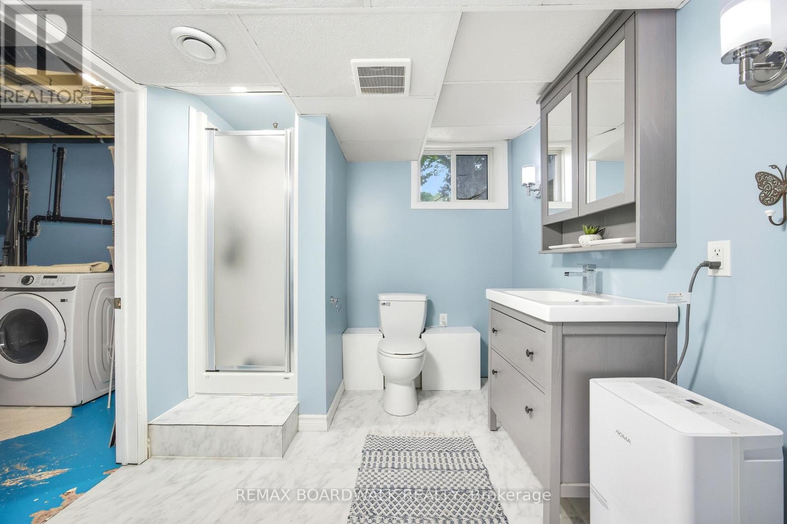 121 STAMFORD DRIVE — photo 25