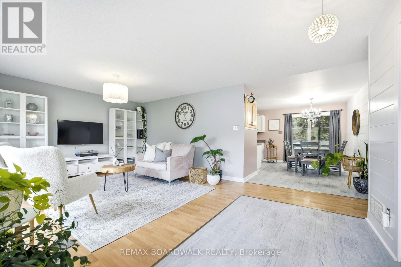 121 STAMFORD DRIVE - 4