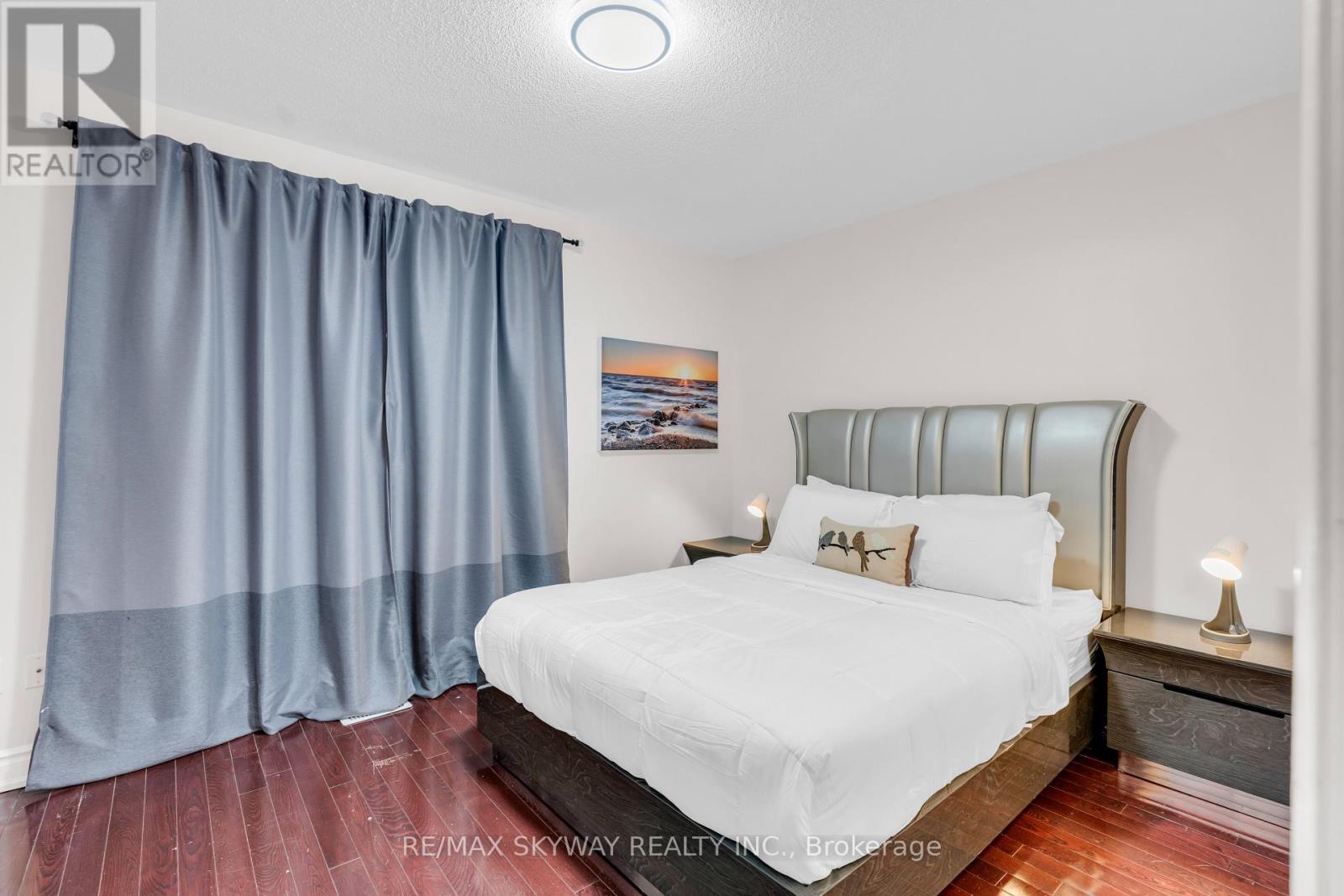 96 JENKINSON WAY - 12