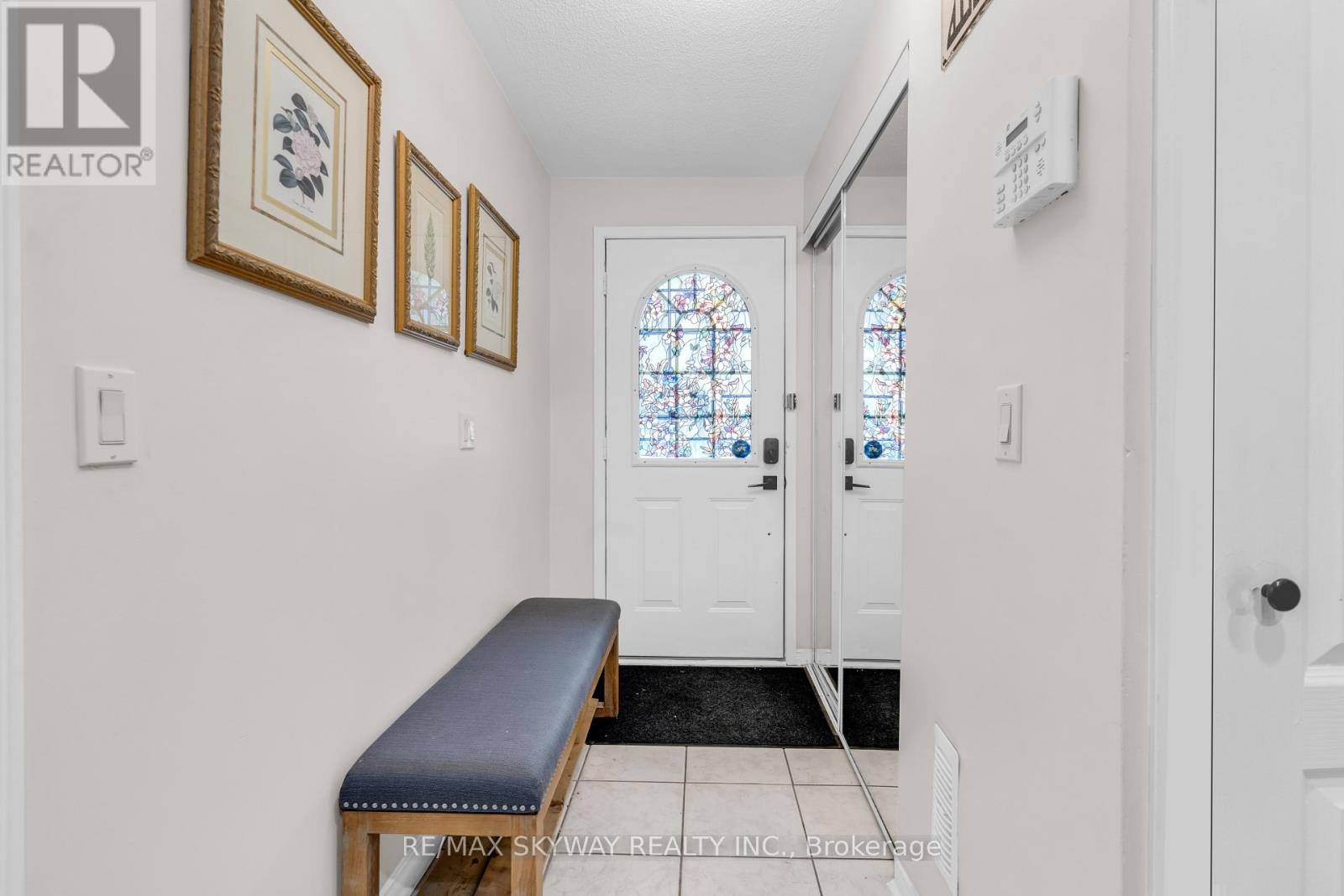 96 JENKINSON WAY - 3