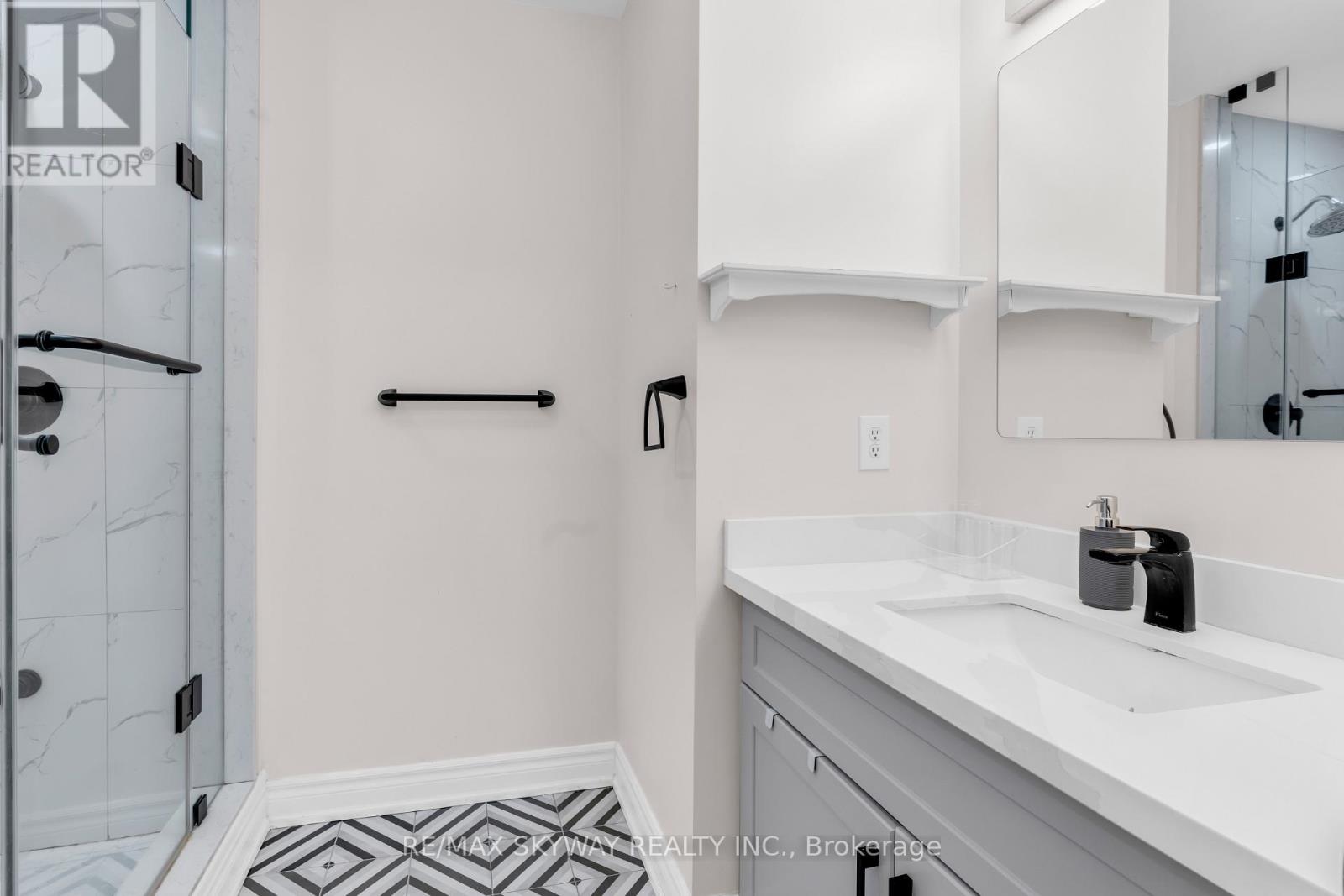 96 JENKINSON WAY - 16