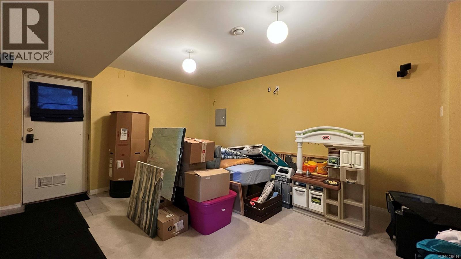  986 Seapearl Place, Saanich