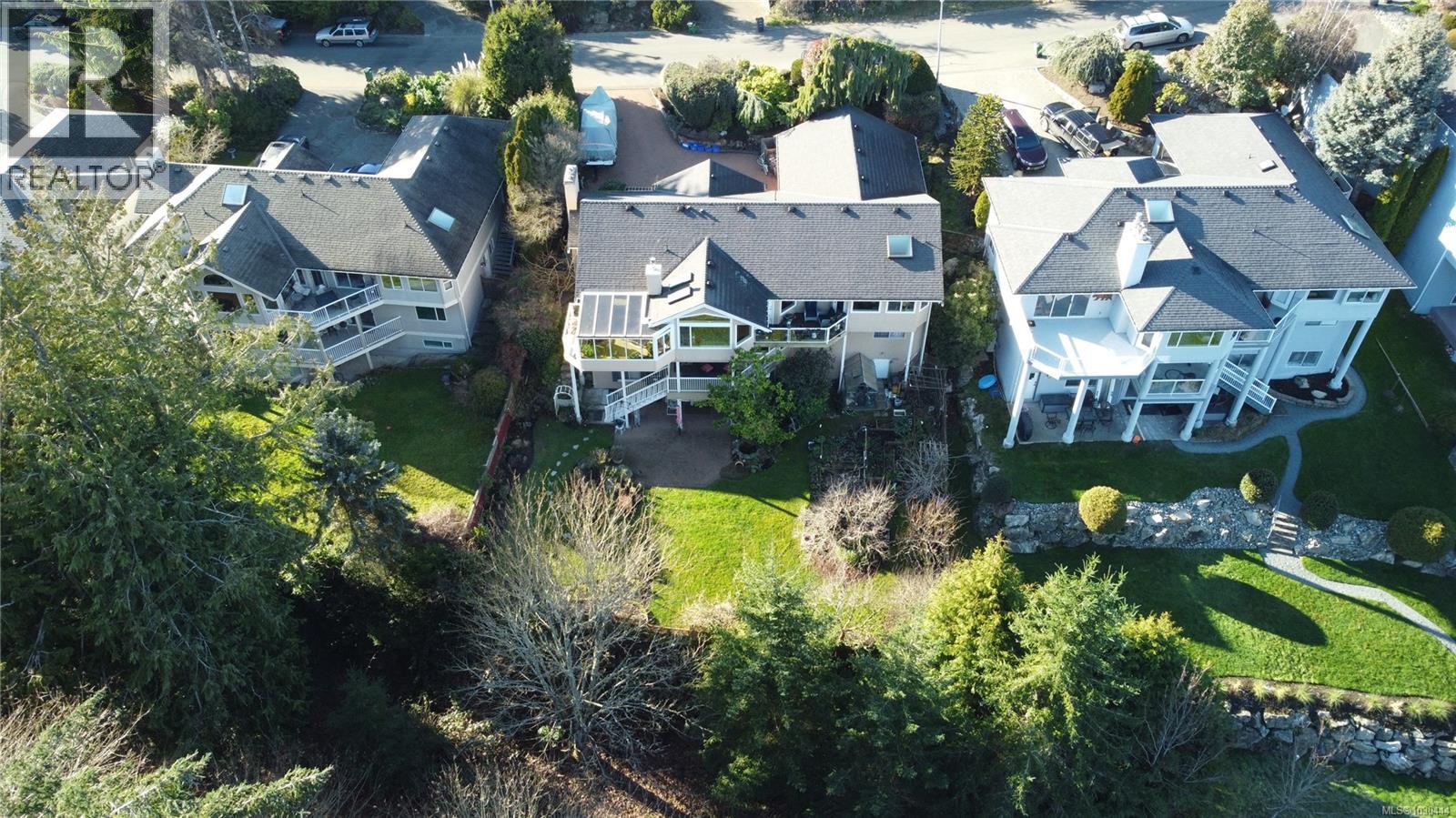  986 Seapearl Place, Saanich
