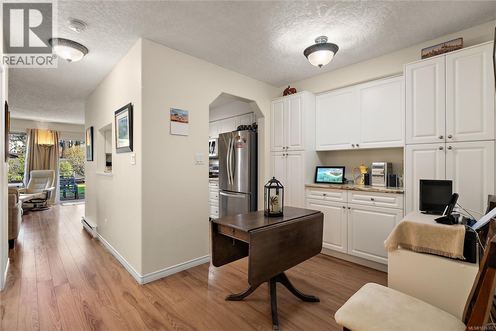 #103 793 MEAFORD AVE - 11