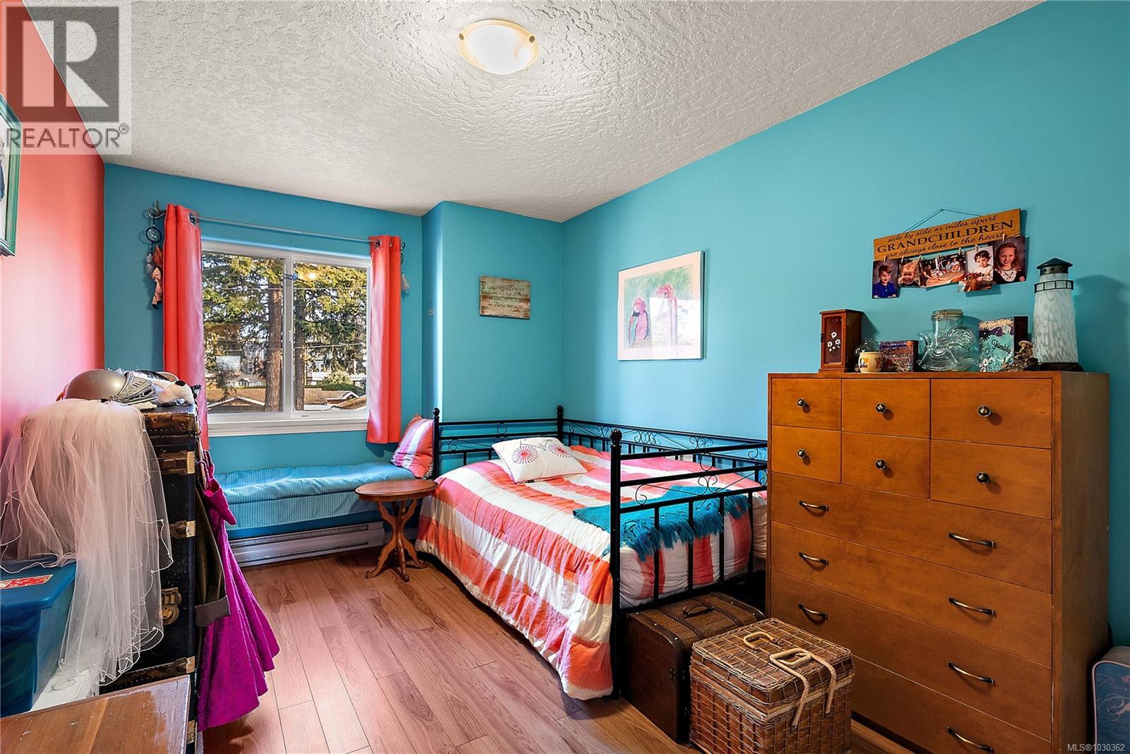 #103 793 MEAFORD AVE - 17