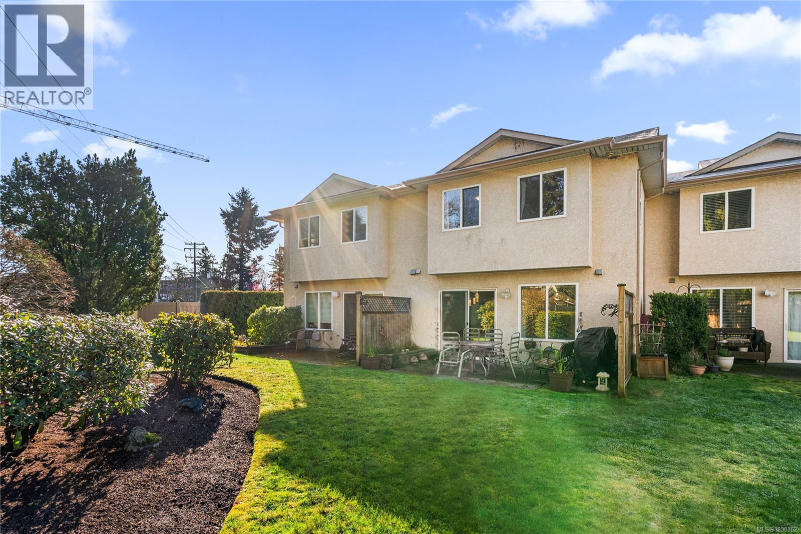 #103 793 MEAFORD AVE - Image 2