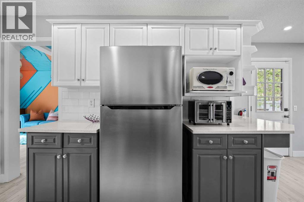 Single Family House for Sale in  Douglas Park Boulevard SE Douglasdale/Glen Calgary 