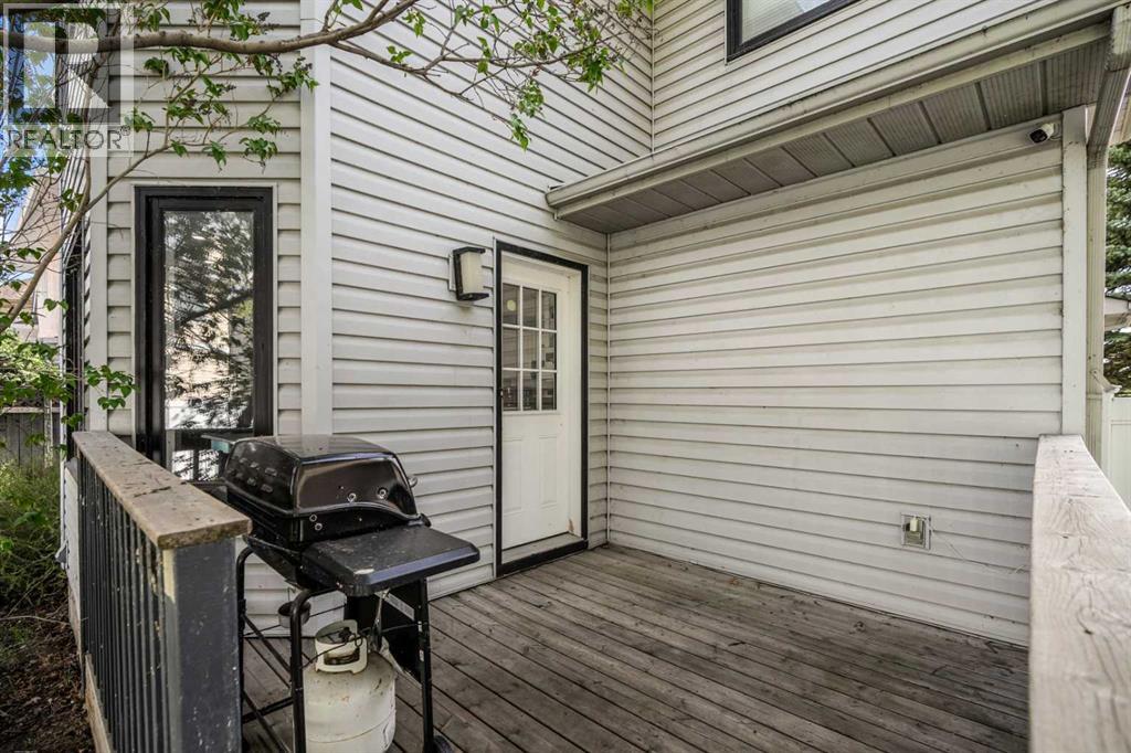 Single Family House for Sale in  Douglas Park Boulevard SE Douglasdale/Glen Calgary 