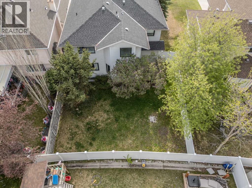 Single Family House for Sale in  Douglas Park Boulevard SE Douglasdale/Glen Calgary 