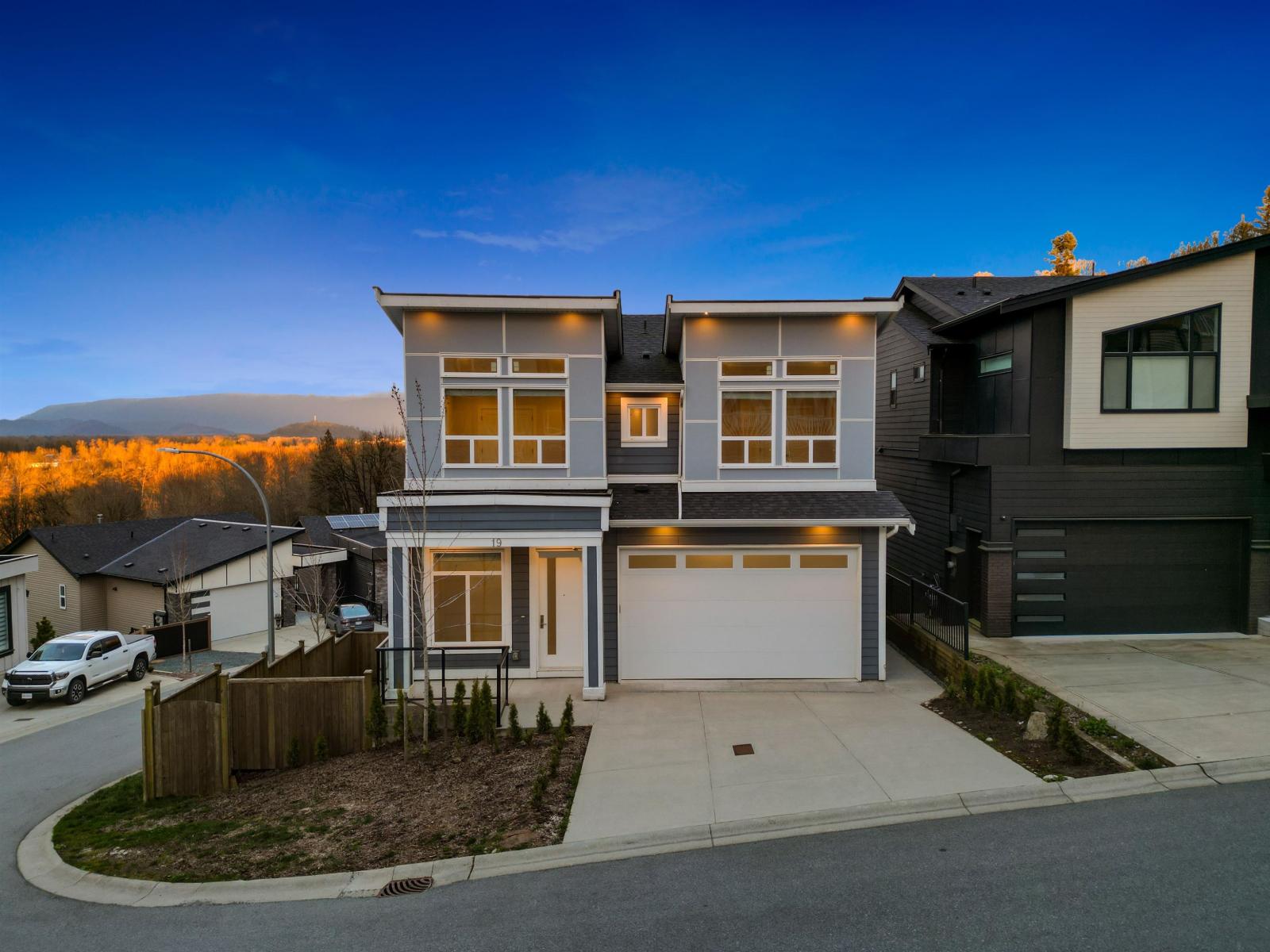 19 43925 CHILLIWACK MOUNTAIN ROAD, Chilliwack Mountain