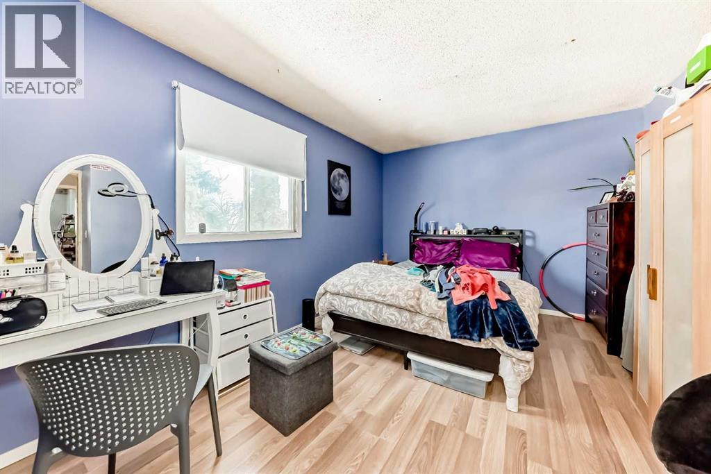 Single Family House for Sale in   Street NE Temple Calgary 