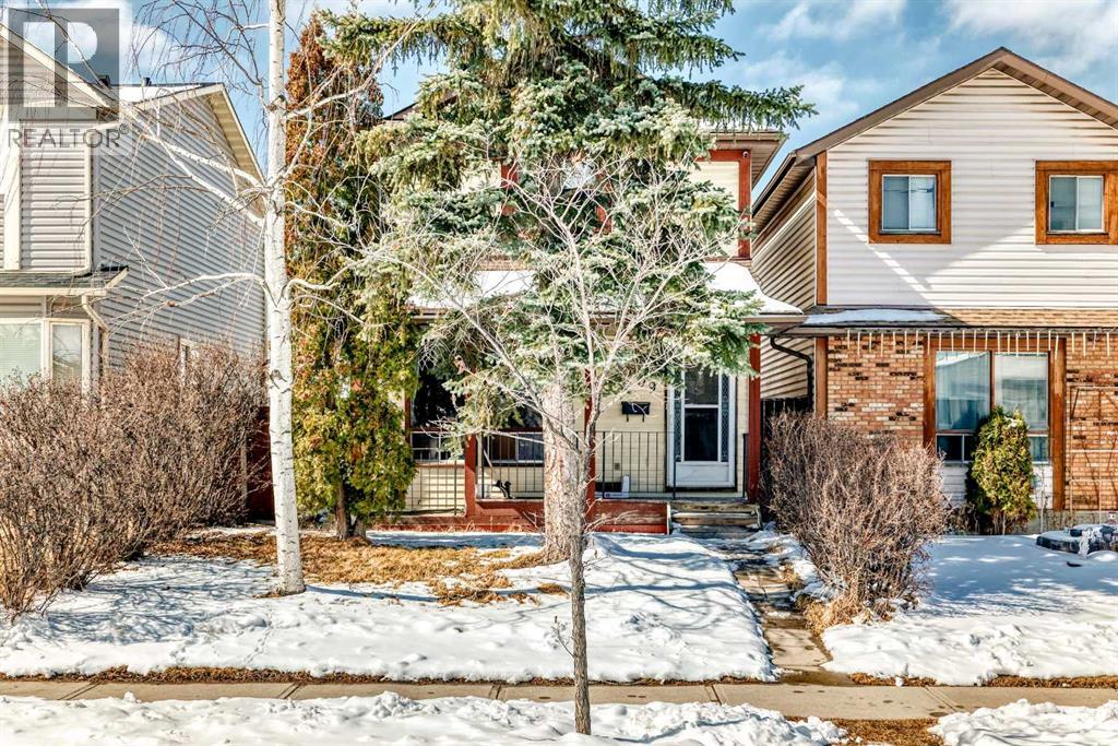 Single Family House for Sale in   Street NE Temple Calgary 