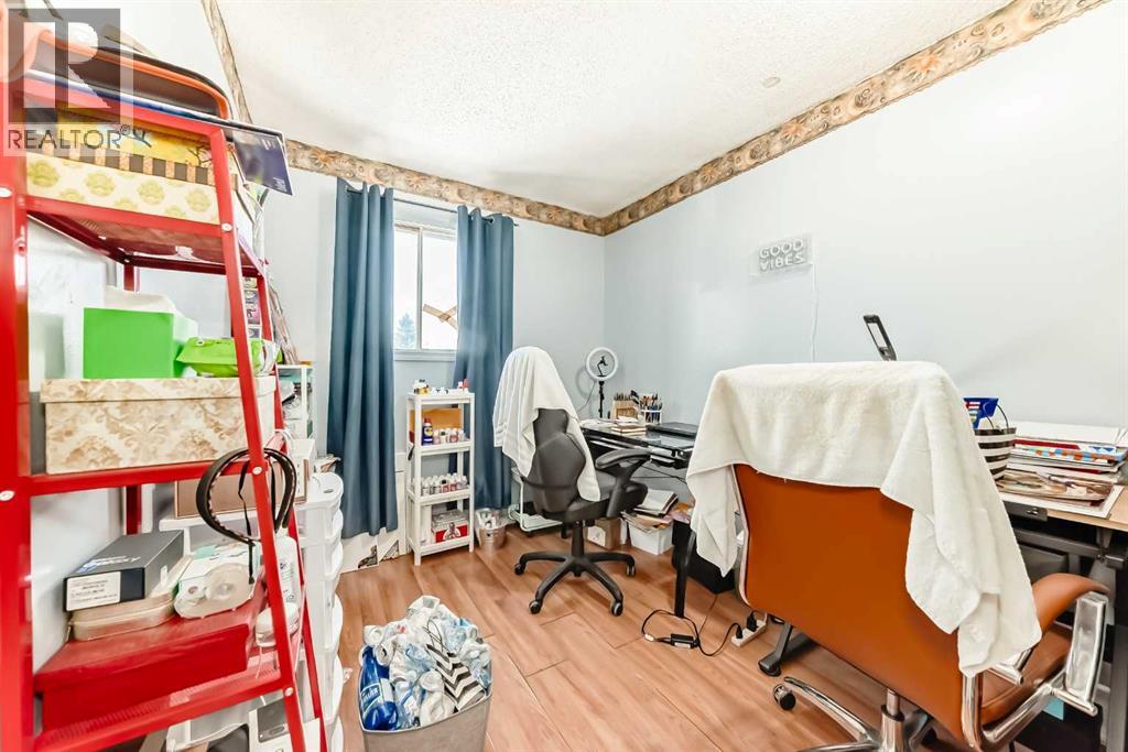 Single Family House for Sale in   Street NE Temple Calgary 