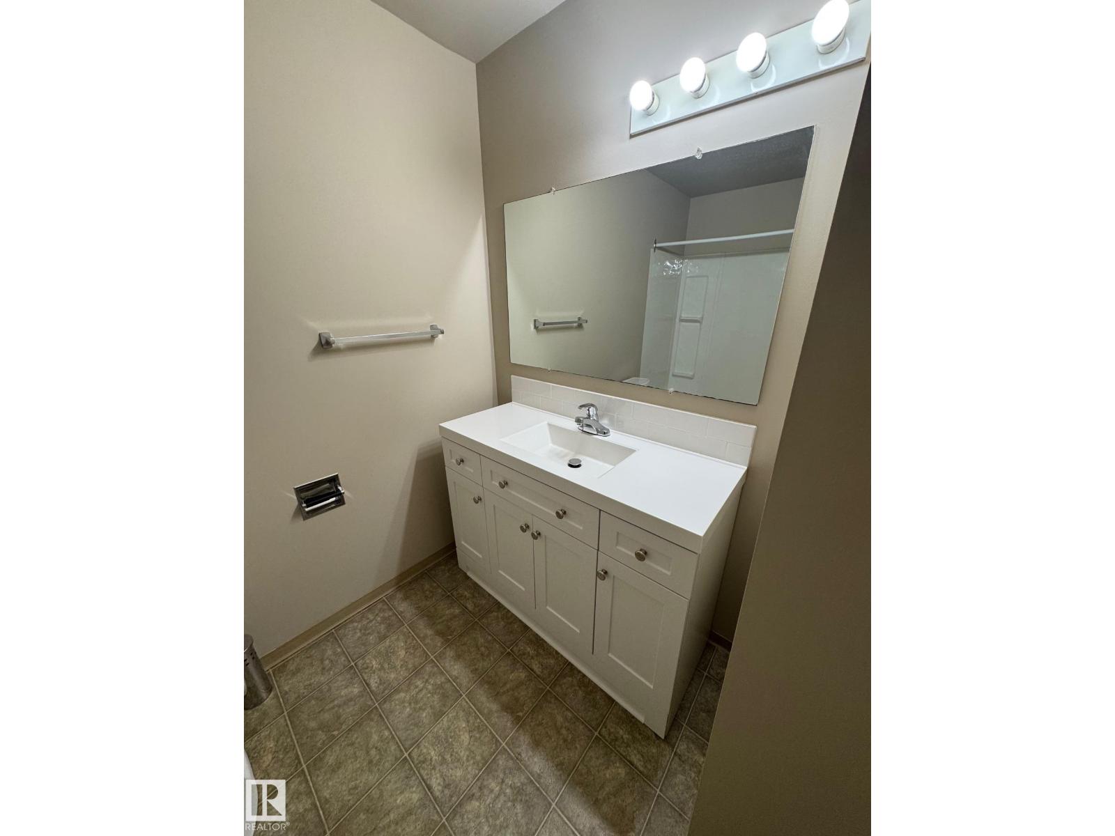 #315 7220 144 AV NW, Edmonton