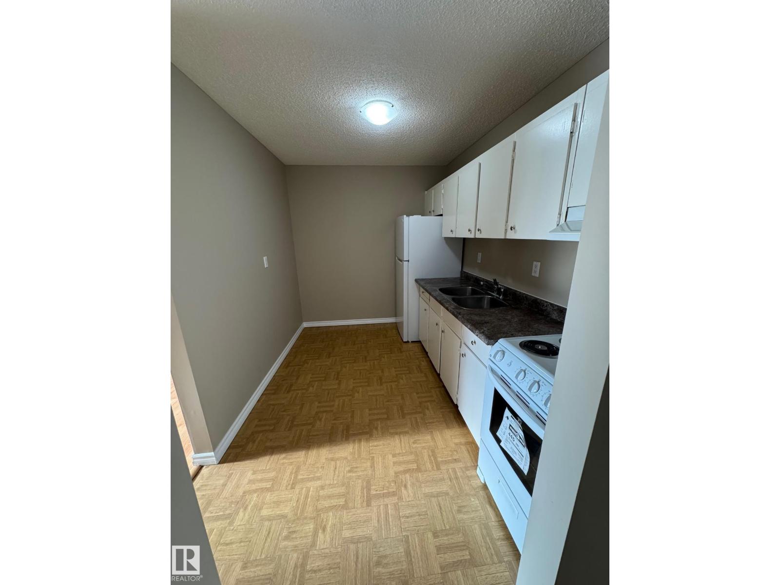 #315 7220 144 AV NW, Edmonton