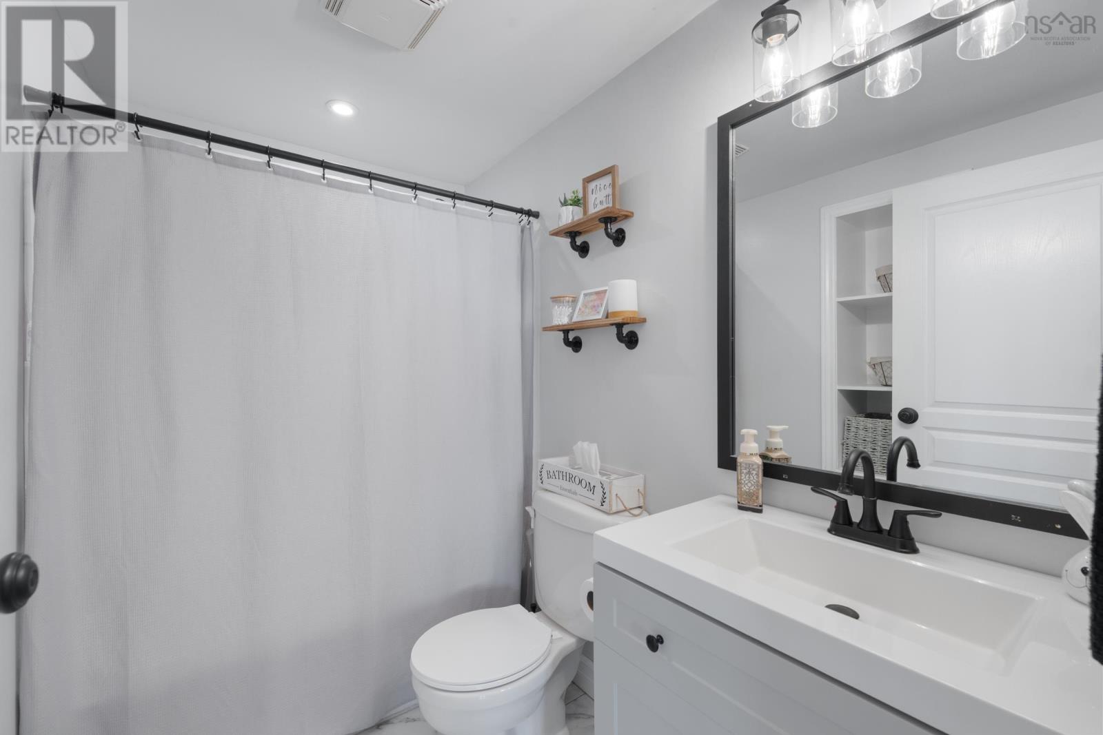 Property 13 of 43 of 56 Second Avenue