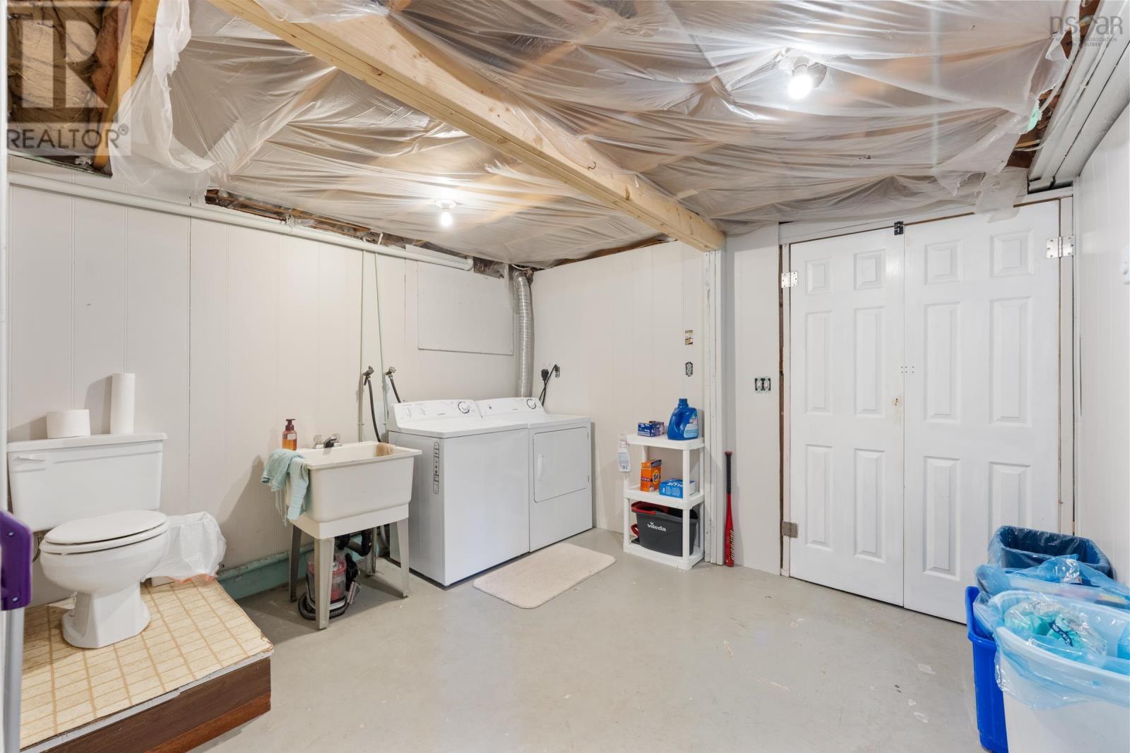 Property 22 of 43 of 56 Second Avenue