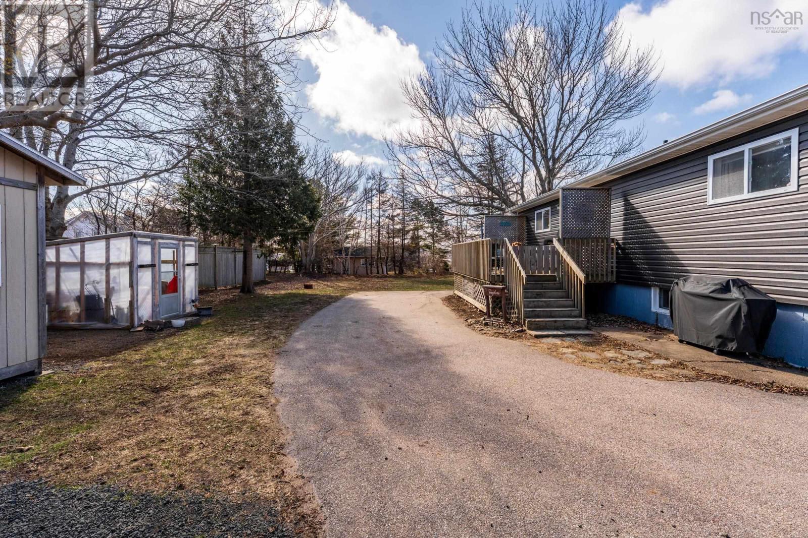 Property 31 of 43 of 56 Second Avenue