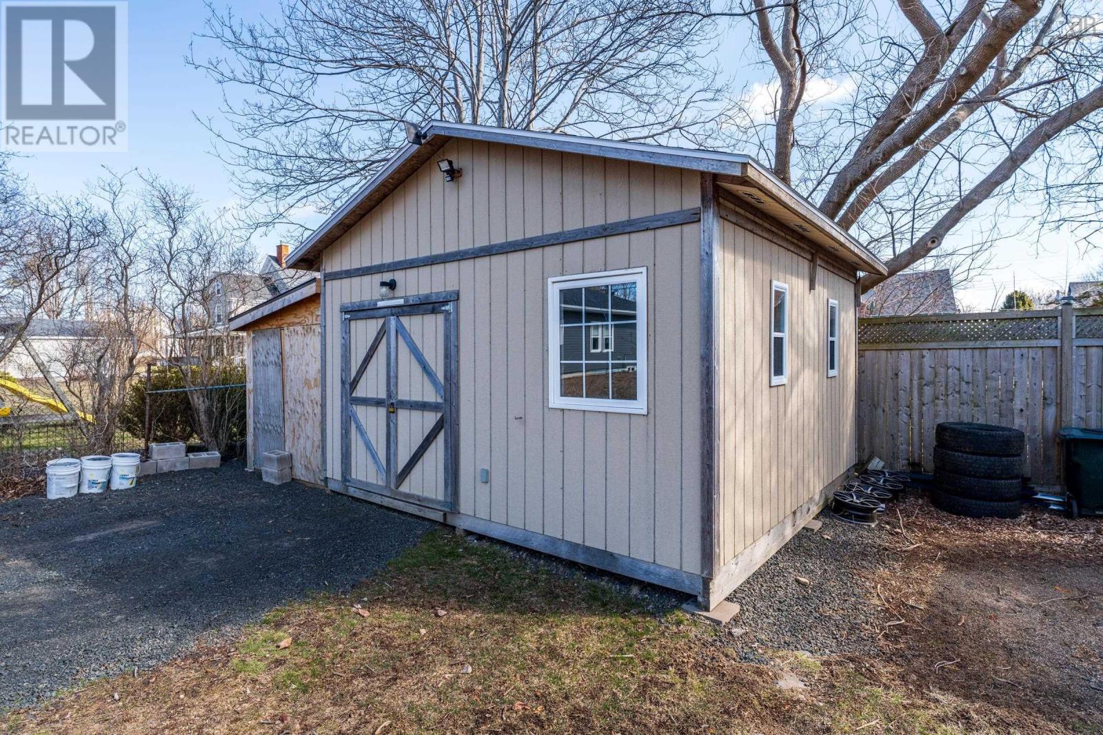 Property 33 of 43 of 56 Second Avenue