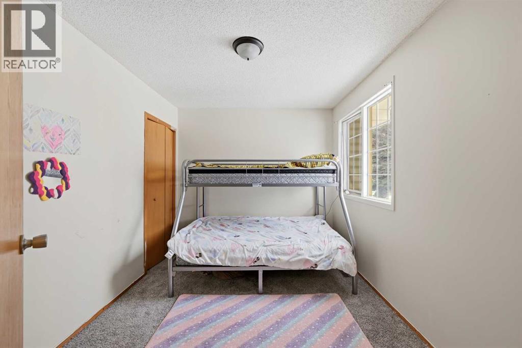 Single Family House for Sale in  Eldorado Close NE Monterey Park Calgary 