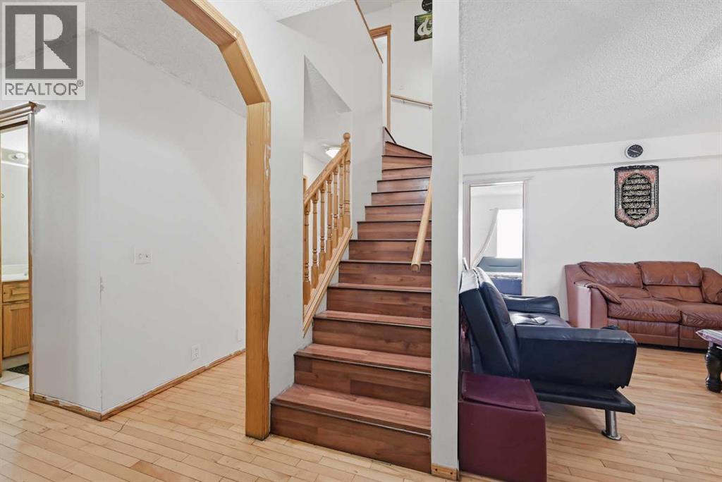 Single Family House for Sale in  Eldorado Close NE Monterey Park Calgary 