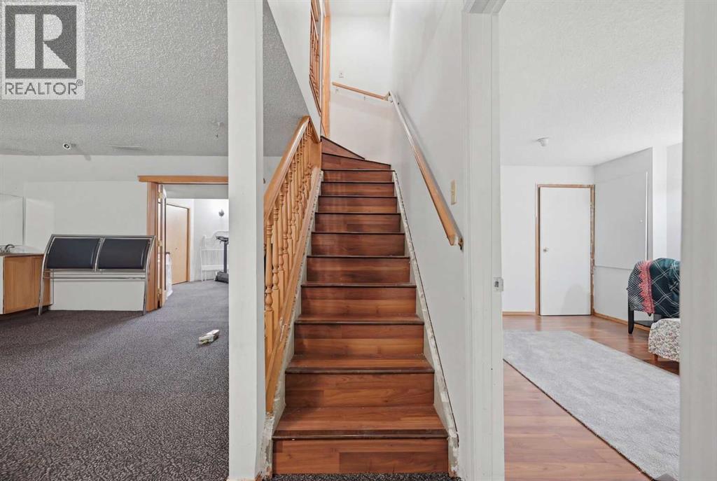 Single Family House for Sale in  Eldorado Close NE Monterey Park Calgary 