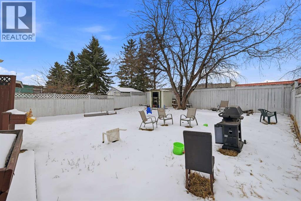 Single Family House for Sale in  Eldorado Close NE Monterey Park Calgary 