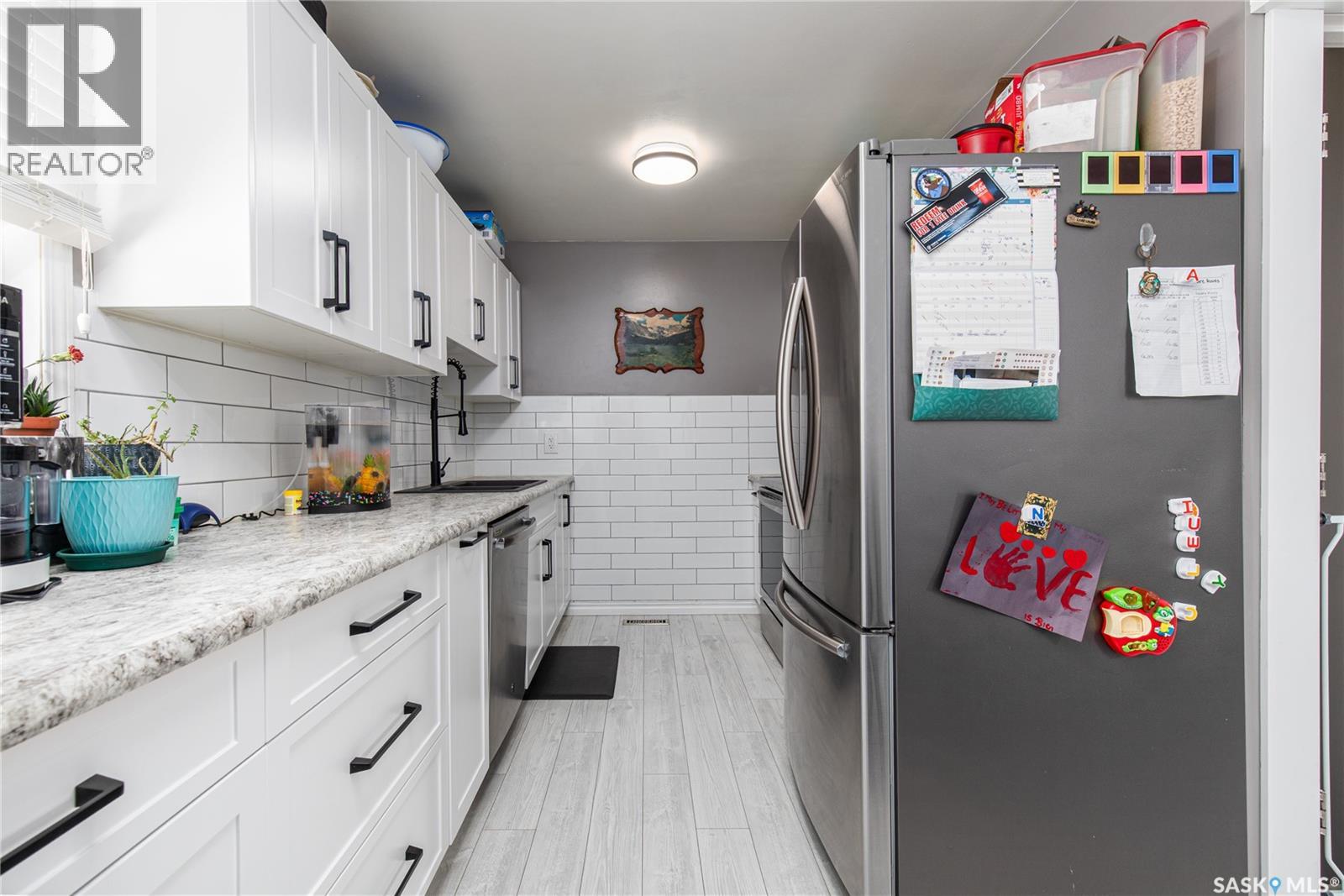 1170 5TH AVENUE NE - 17