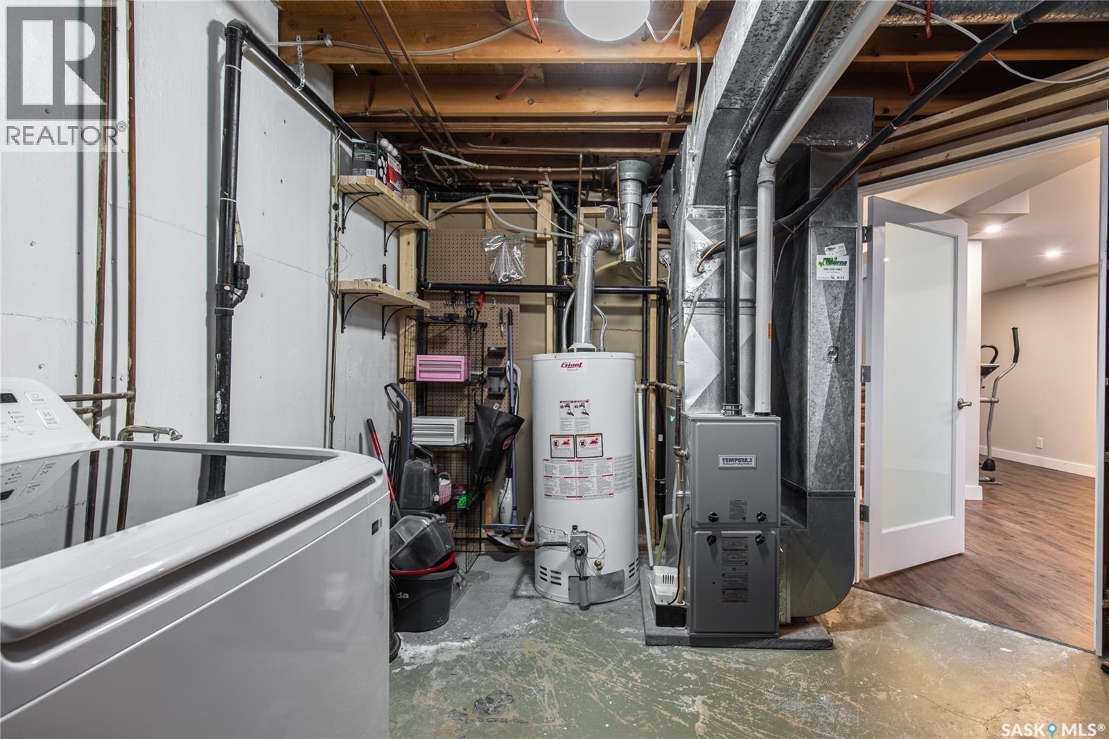 1170 5TH AVENUE NE - 40