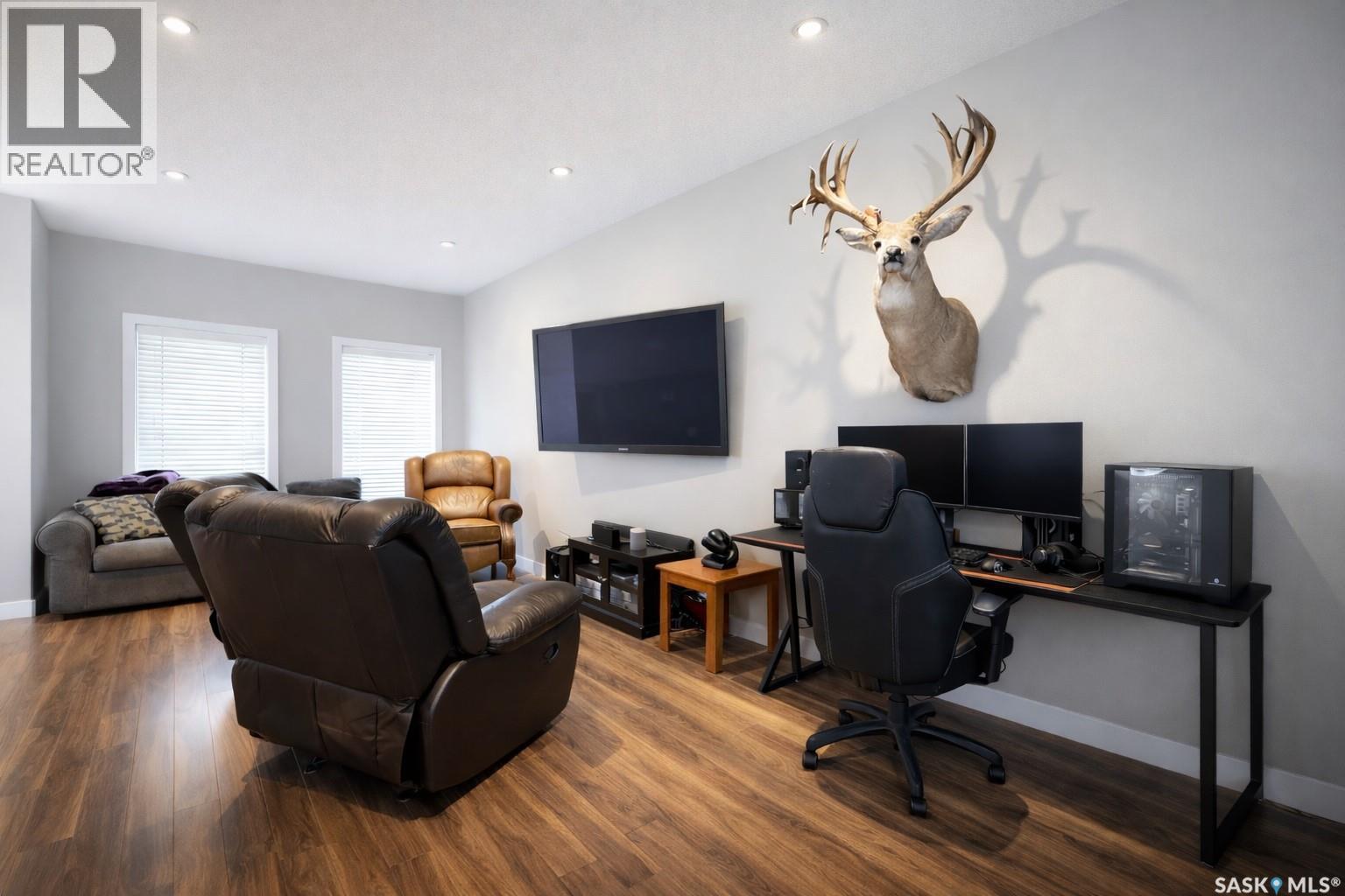 #1026 EVERGREEN BOULEVARD - Image 3