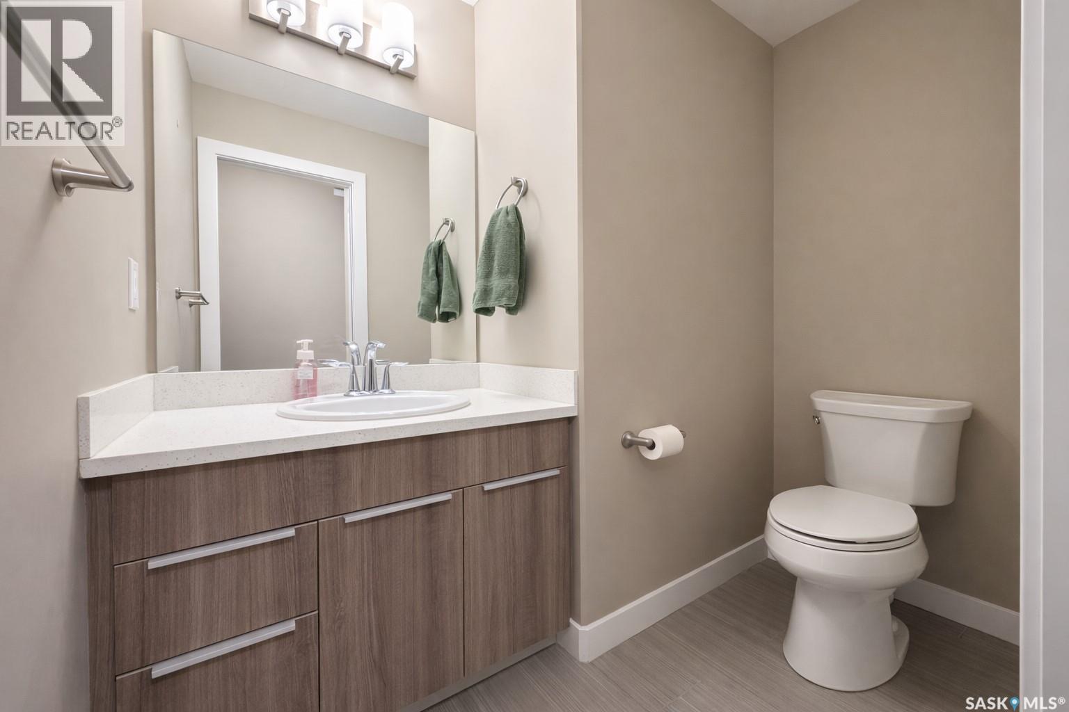 #1026 EVERGREEN BOULEVARD - 5