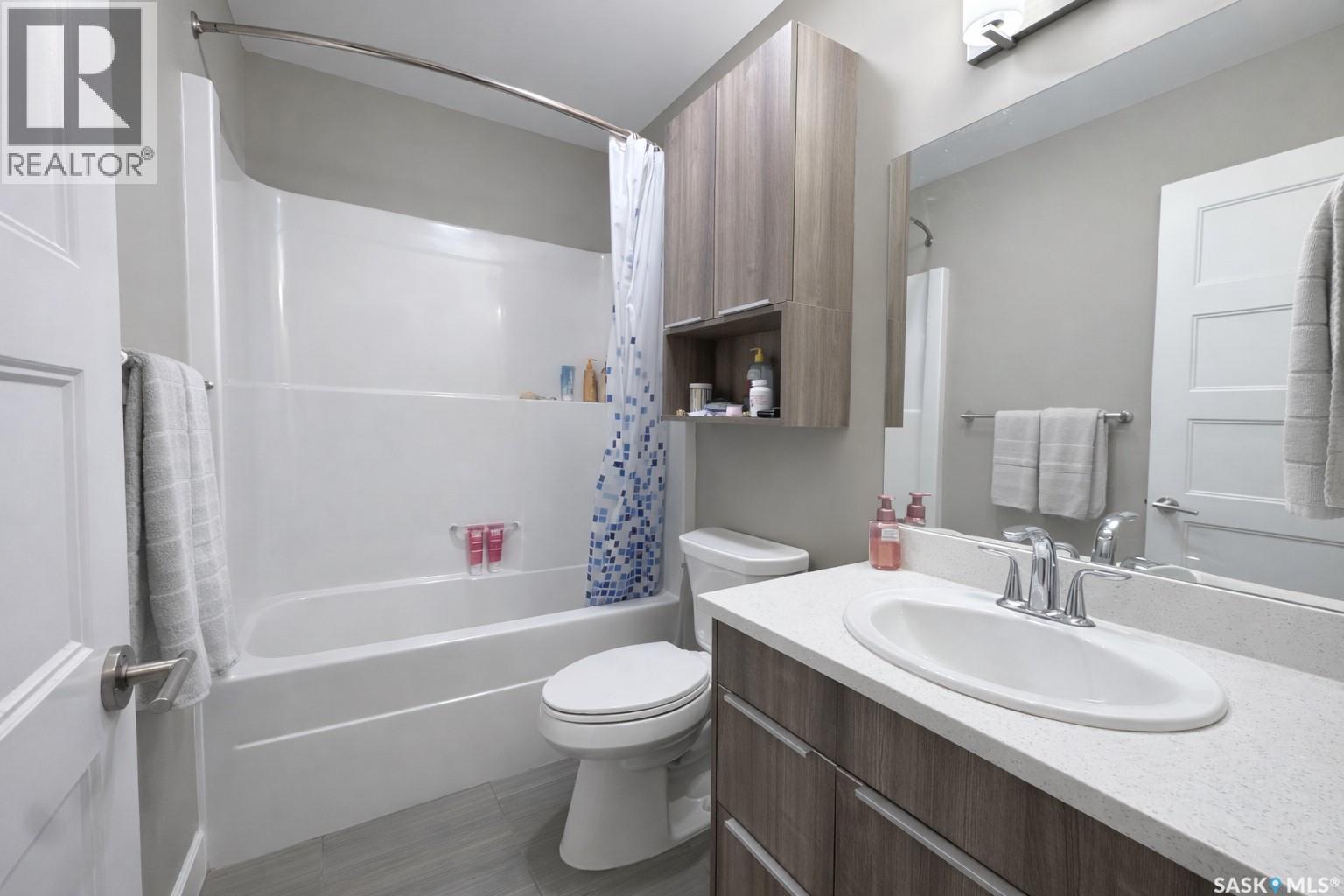 #1026 EVERGREEN BOULEVARD - 8