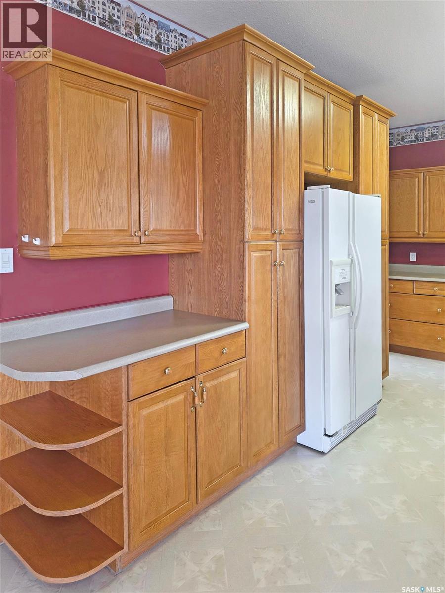 1009 DEWDNEY STREET - 19