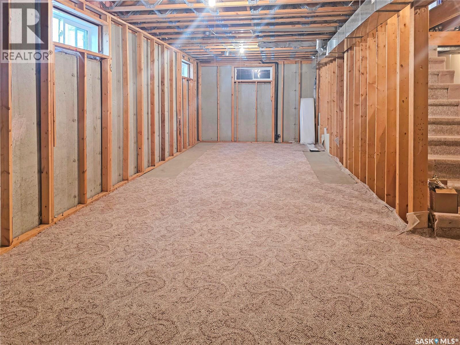 1009 DEWDNEY STREET - 41