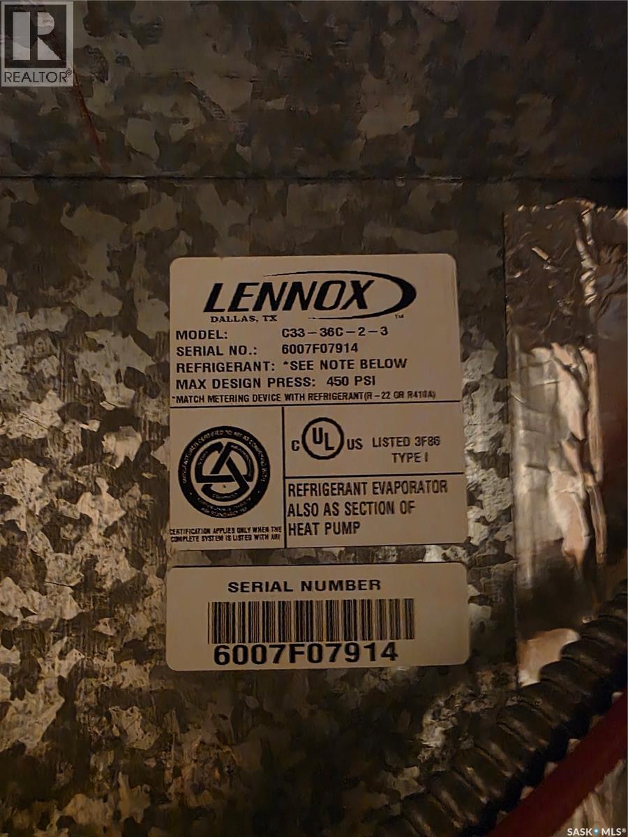 1009 DEWDNEY STREET - 47