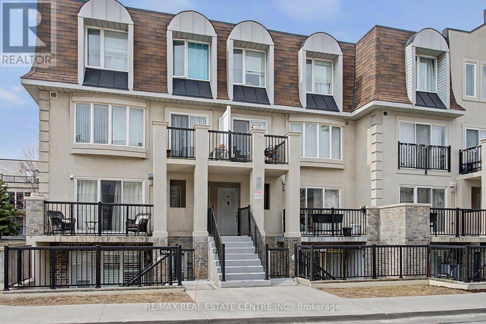 #1013 85 GEORGE APPLETON WAY - 1