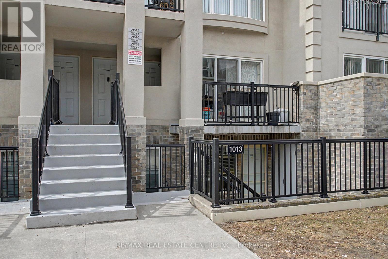 #1013 85 GEORGE APPLETON WAY - 2