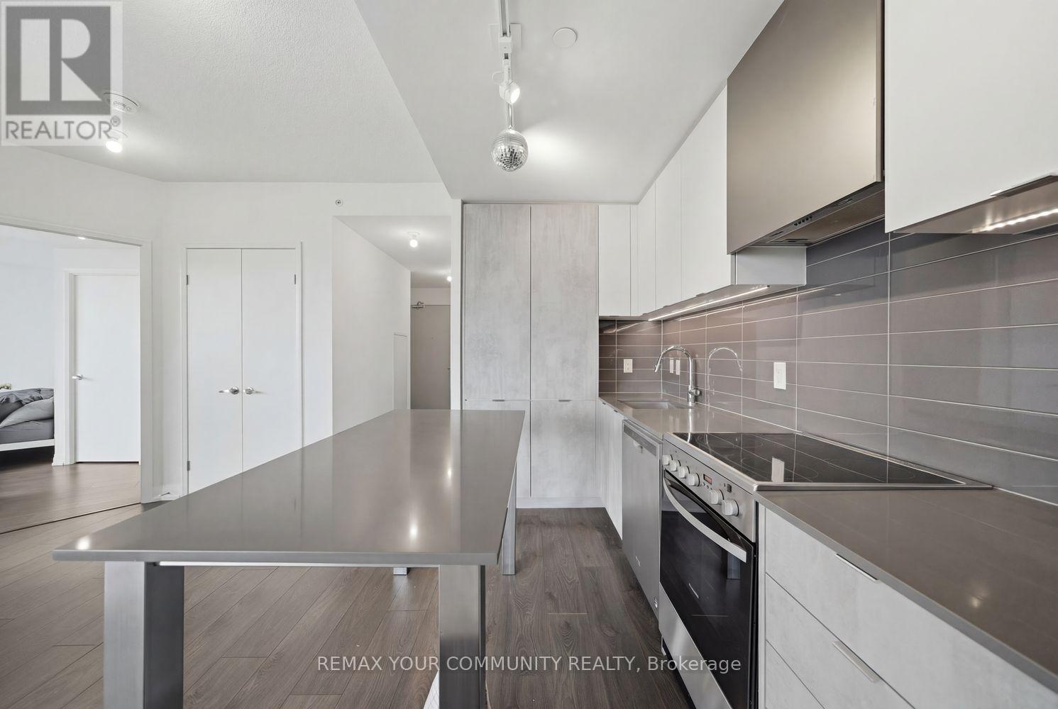 #3107 30 GIBBS ROAD - 10
