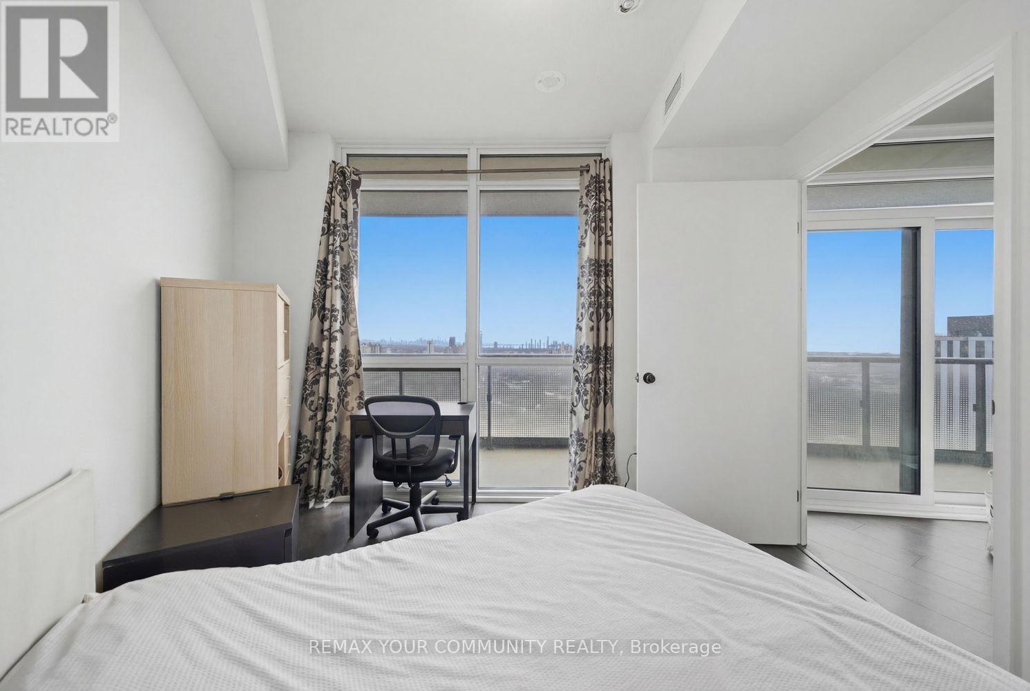 #3107 30 GIBBS ROAD - 28