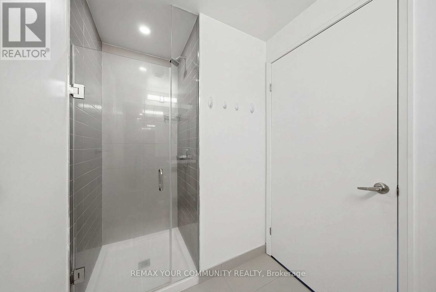 #3107 30 GIBBS ROAD - 35