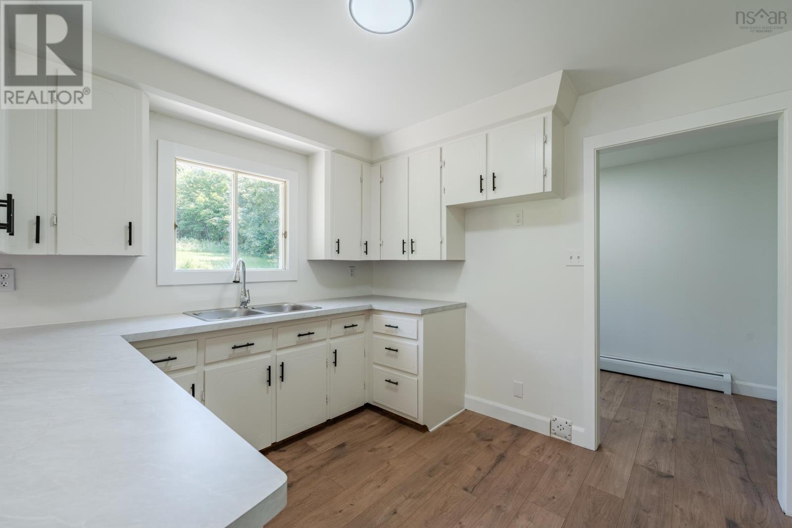 Property 13 of 50 of 172 Highway 1