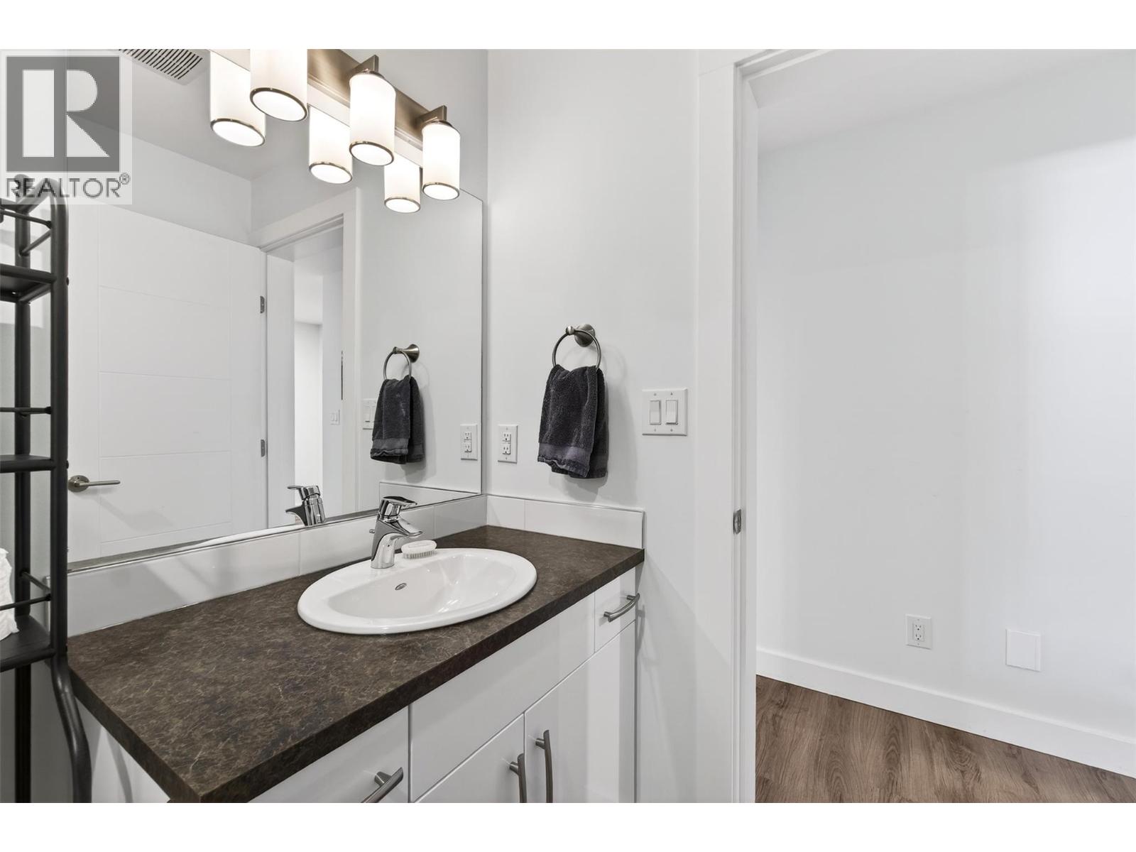 1341 30 Street NE Unit# 3, Salmon Arm