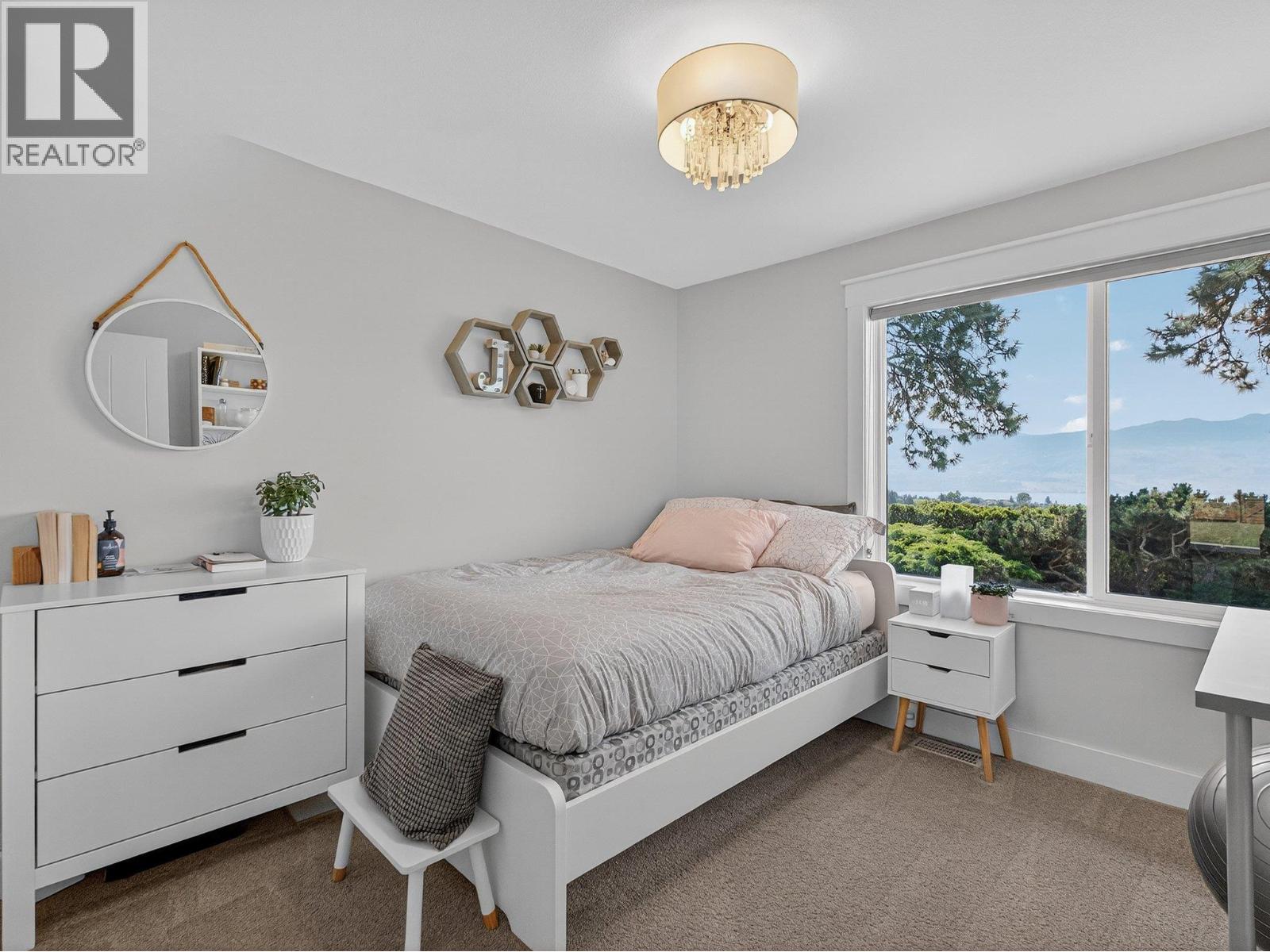  2715 Boucherie Road, West Kelowna