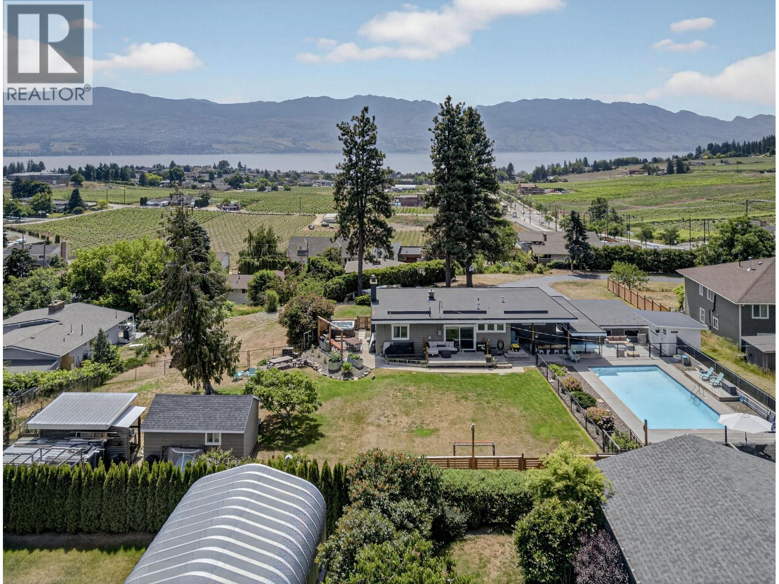  2715 Boucherie Road, West Kelowna